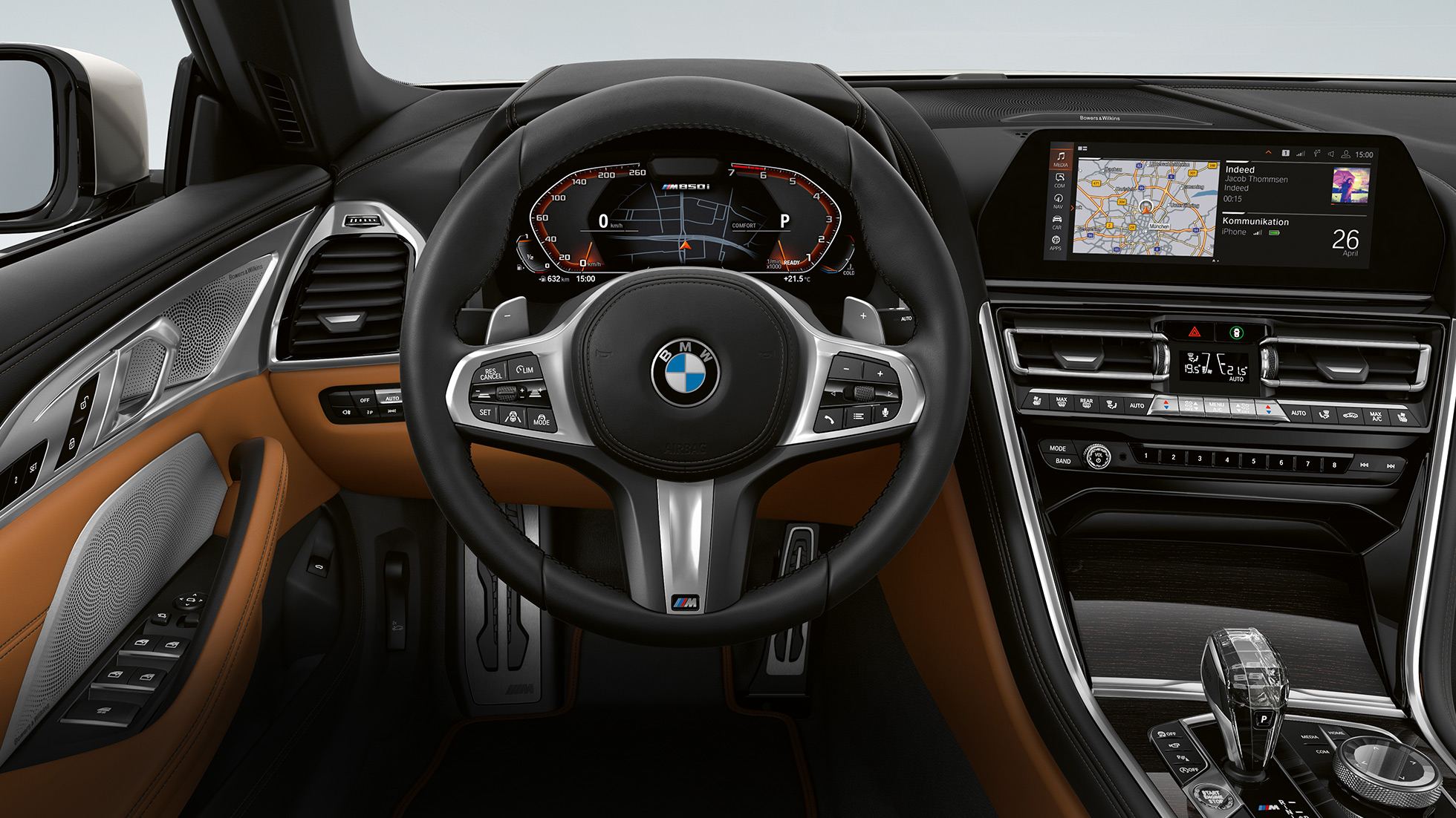 BMW M850i xDrive, daudzfunkciju M ādas stūre ar pārnesumu pārslēga lāpstiņām. BMW M850i xDrive, daudzfunkciju M ādas stūre ar pārnesumu pārslēga lāpstiņām.