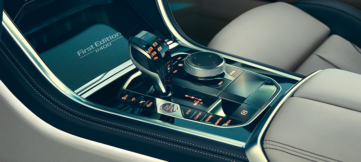 BMW M850i Coupé First Edition, viduskonsole BMW M850i Coupé First Edition viduskonsoles tuvplāns