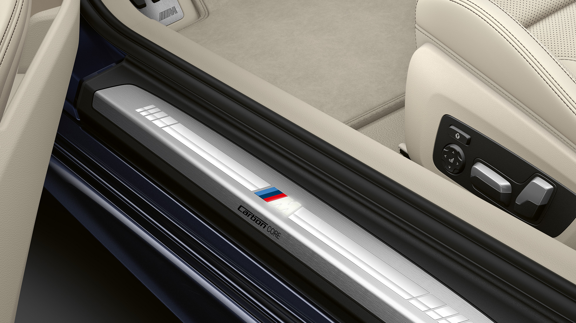 M durvju sliekšņu apdare. BMW 8. sērijas Coupé, M durvju sliekšņu apdare.