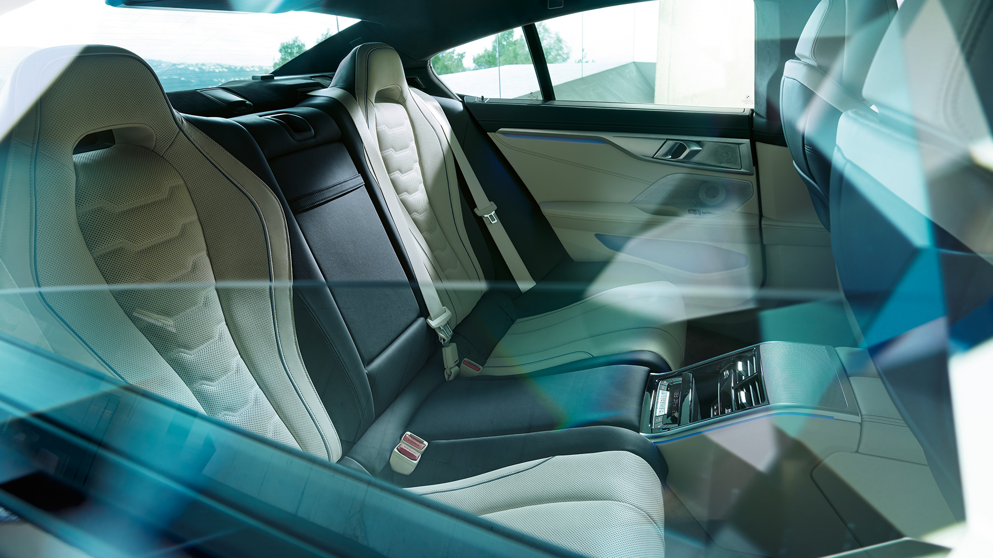 Salona dizains – aizmugure BMW 8. sērijas Gran Coupé, salona dizains – aizmugure