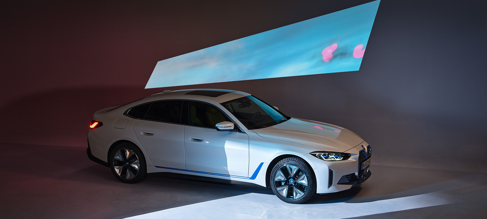 BMW i4 2021, G26, attēls Nr. 1 BMW i4 2021, G26, pilnībā elektrisks Gran Coupé, elektroautomobilis, posms, attēls Nr. 1