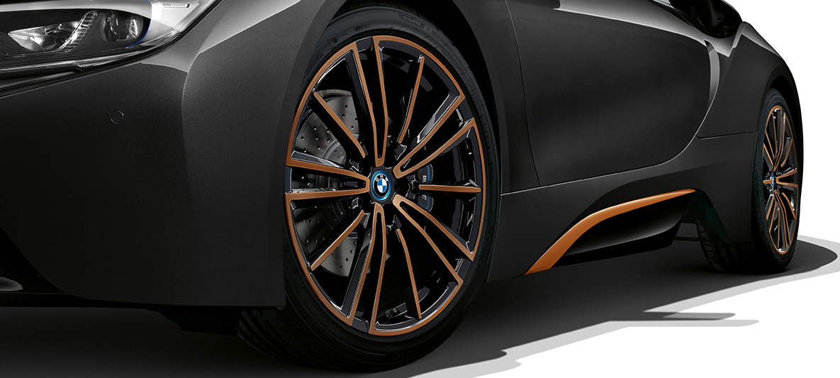 Vieglmetāla disks E-Copper krāsā, BMW i8 Roadster Ultimate Sophisto laidiens Vieglmetāla disks E-Copper krāsā, BMW i8 Roadster Ultimate Sophisto laidiens, virsbūve