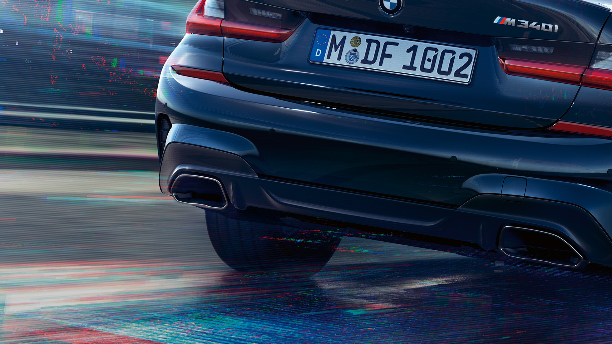 Izpūtēja apdare, BMW M340i xDrive Sedan Izpūtēja dekoratīvās caurules, BMW M340i xDrive Sedan, G20, metāliska Sapphire Black krāsa, tuvplāns