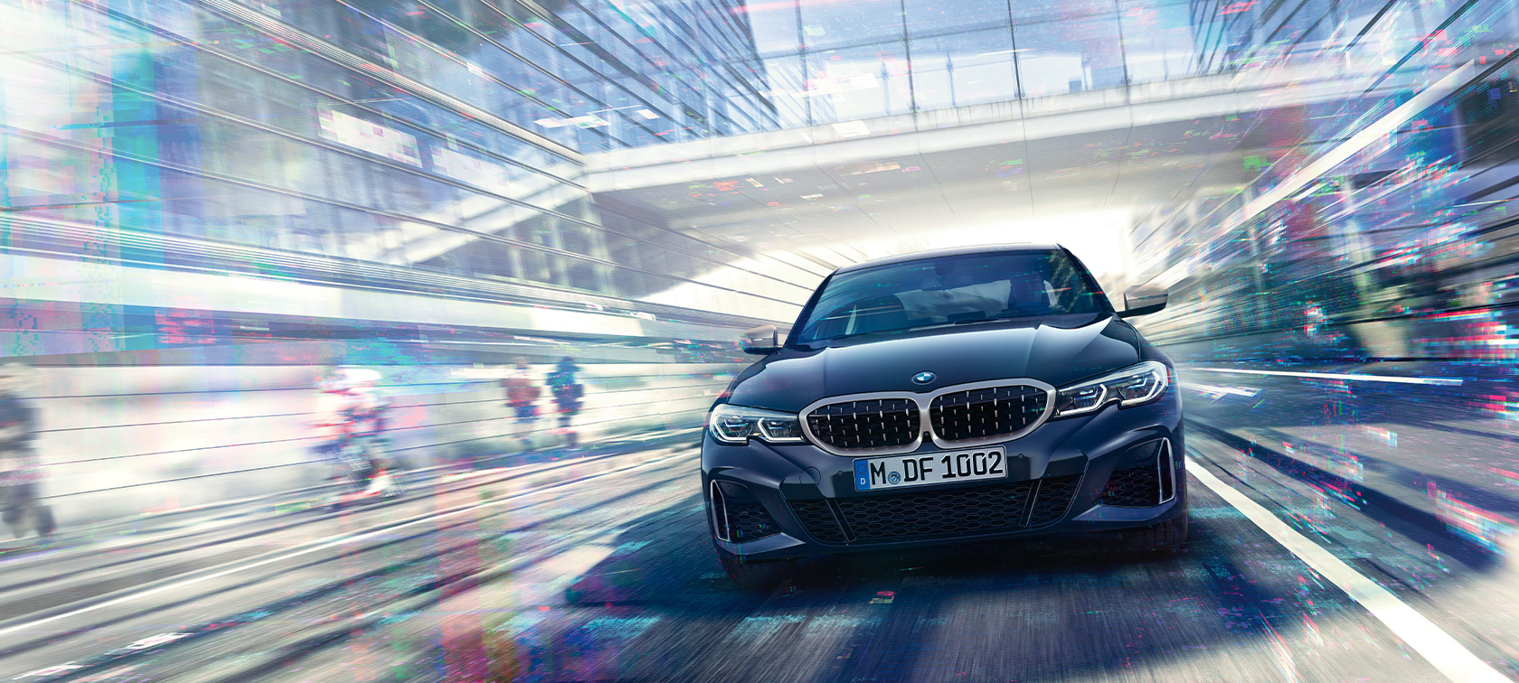 Priekšpuses skats, BMW M340i xDrive Sedan BMW M340i xDrive Sedan, G20, metāliska Sapphire Black krāsa, priekšpuse, braucienā