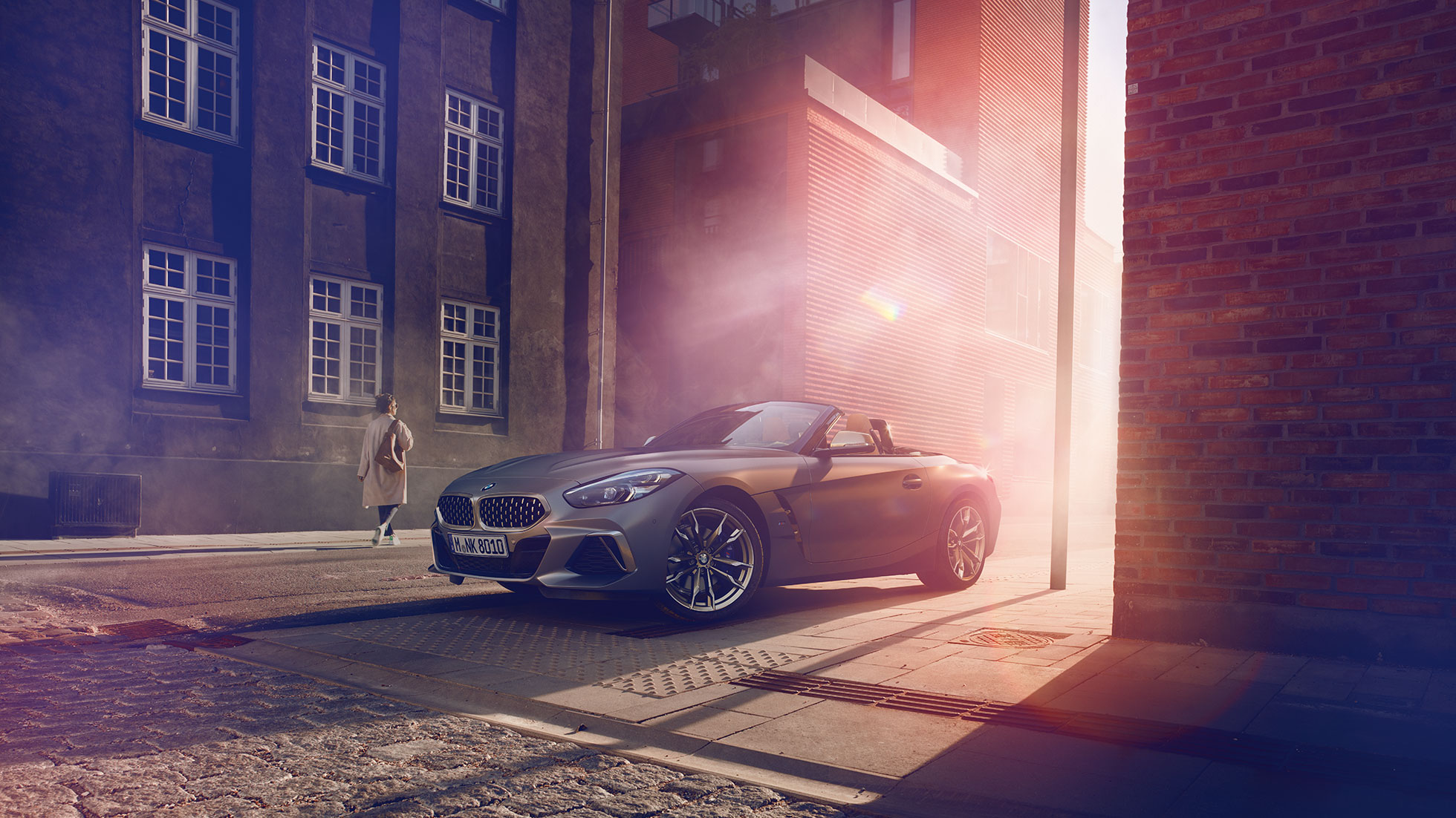 BMW Z4 M40i, G29, trīs ceturtdaļu priekšpuses skats BMW Z4 Roadster M40i, G29, 2019, Cabrio, BMW Individual metāliska Frozen Grey krāsa, trīs ceturtdaļu priekšpuses skats