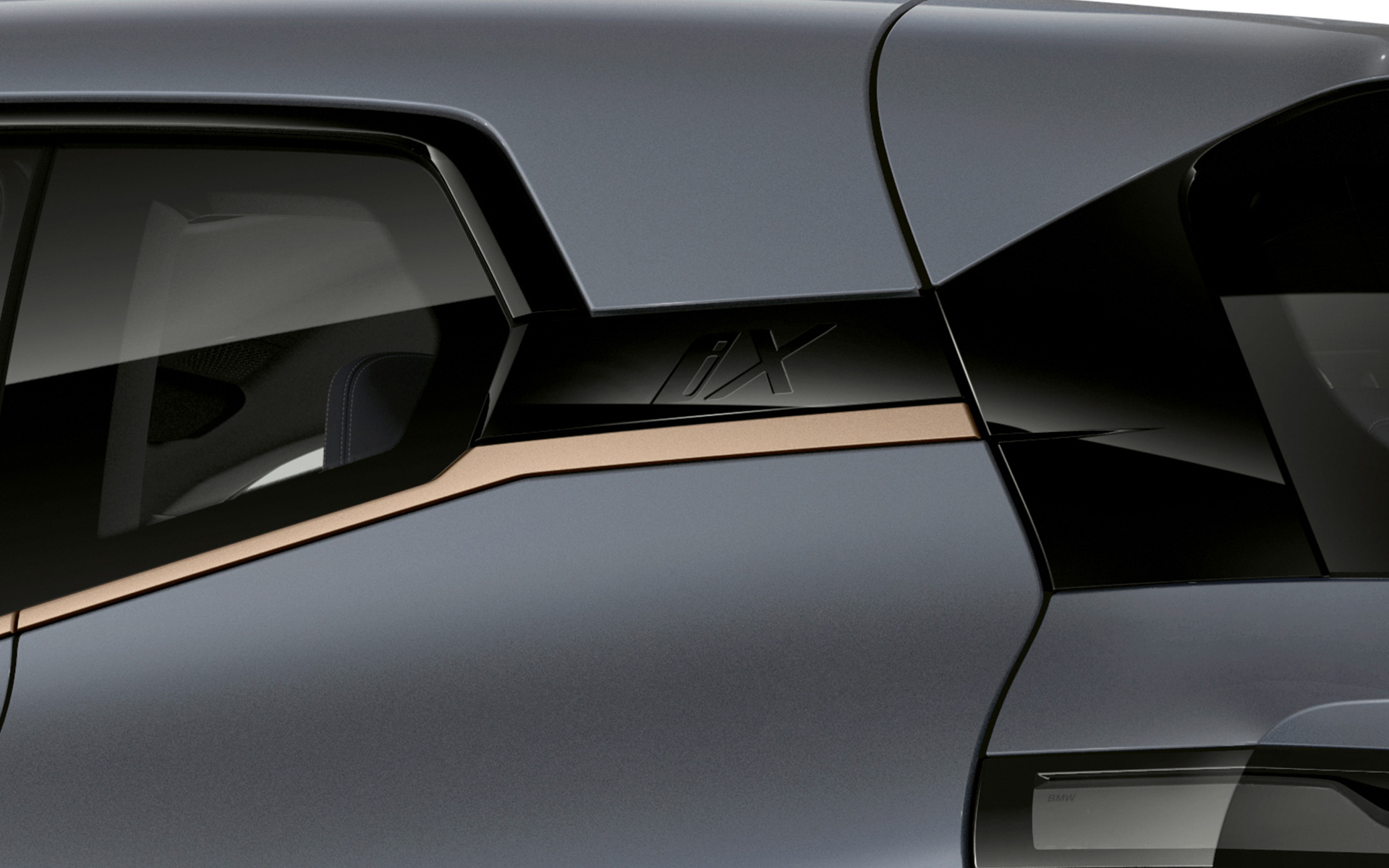 BMW iX M60 i20, 2022, elektrisks SUV, BMW Individual metāliska Storm Bay krāsa, detalizēts skats, iX uzraksts, Hofmeistera izliekums, BMW Individual Exterior Line apdare, Titanium Bronze krāsa