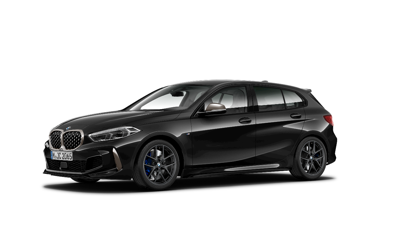 BMW M135i xDrive (F40), trīs ceturtdaļu sānskats BMW M135i xDrive (F40), trīs ceturtdaļu sānskats
