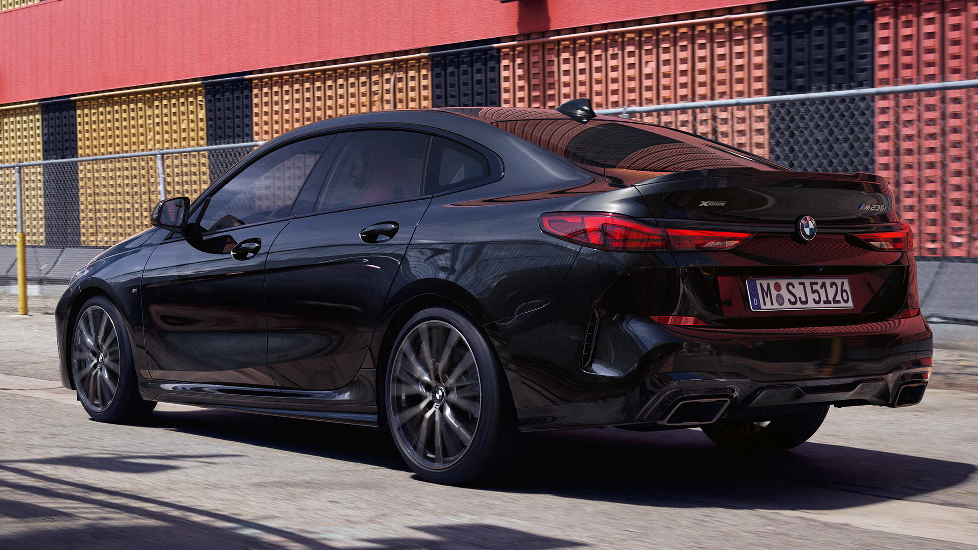 BMW M235i xDrive Gran Coupé, trīs ceturtdaļu aizmugures skats BMW M235i xDrive Gran Coupé, 2020, metāliska Black Sapphire krāsa, F44, trīs ceturtdaļu aizmugures skats, virsbūve