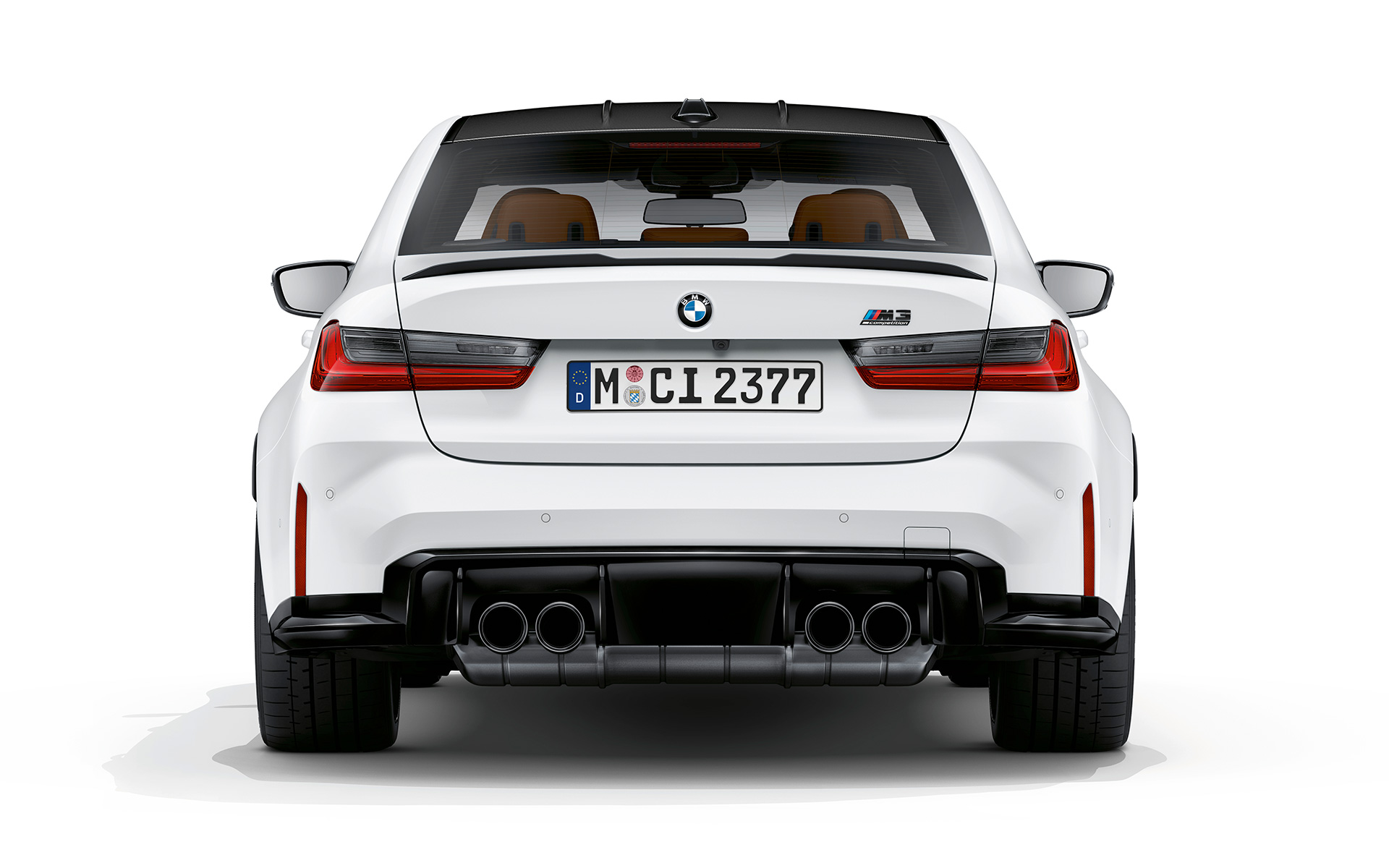 BMW M3 Competition, G80, 2020, metāliska Frozen Brilliant White krāsa, aizmugures skats