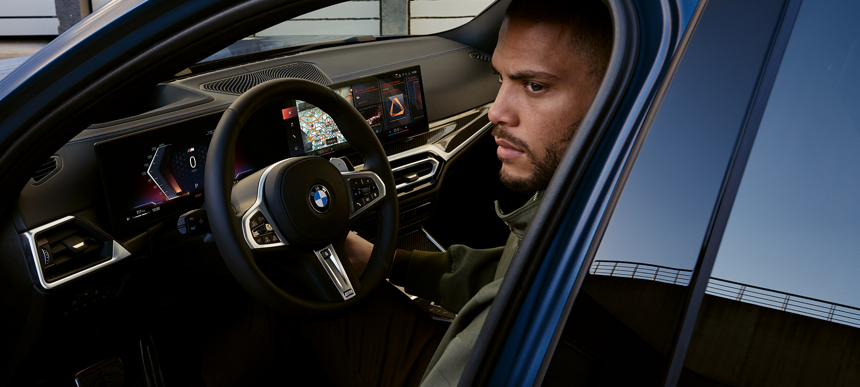 BMW M340i xDrive Touring, G21, kokpits ar modeli BMW M340i xDrive Touring, G21, Frozen Tanzanite Blue krāsa, kokpits ar modeli