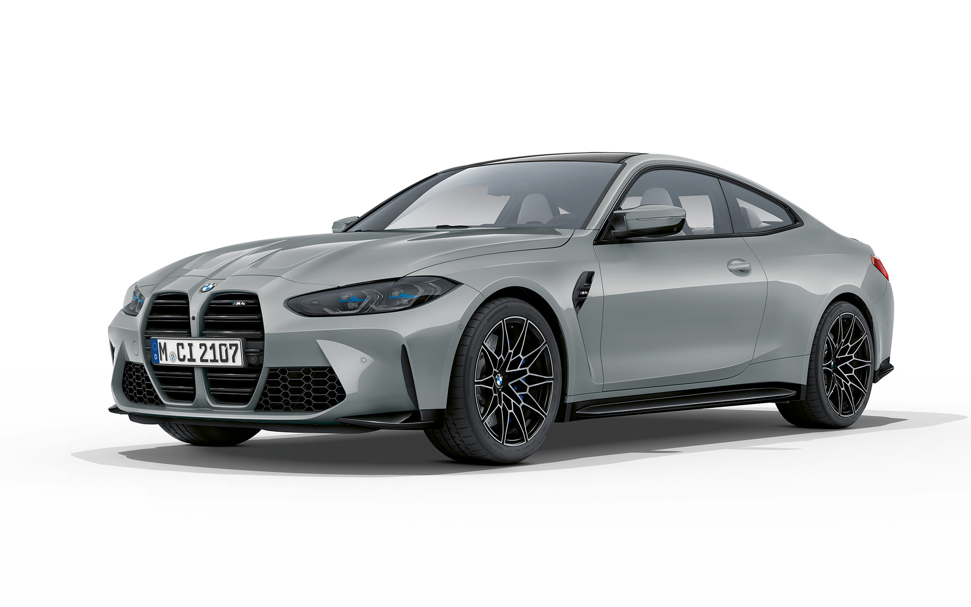 BMW M4 Coupé, G82, 2020, metāliska Brooklyn Grey krāsa, trīs ceturtdaļu priekšpuses skats