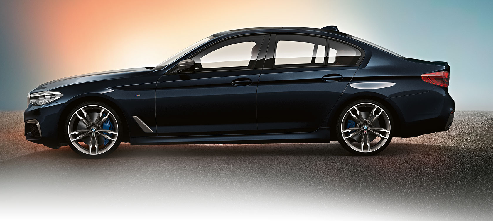 M5 automobiļu dizains. BMW 5. sērijas Sedan M automobiļi M550i xDrive un M550d xDrive dizains.