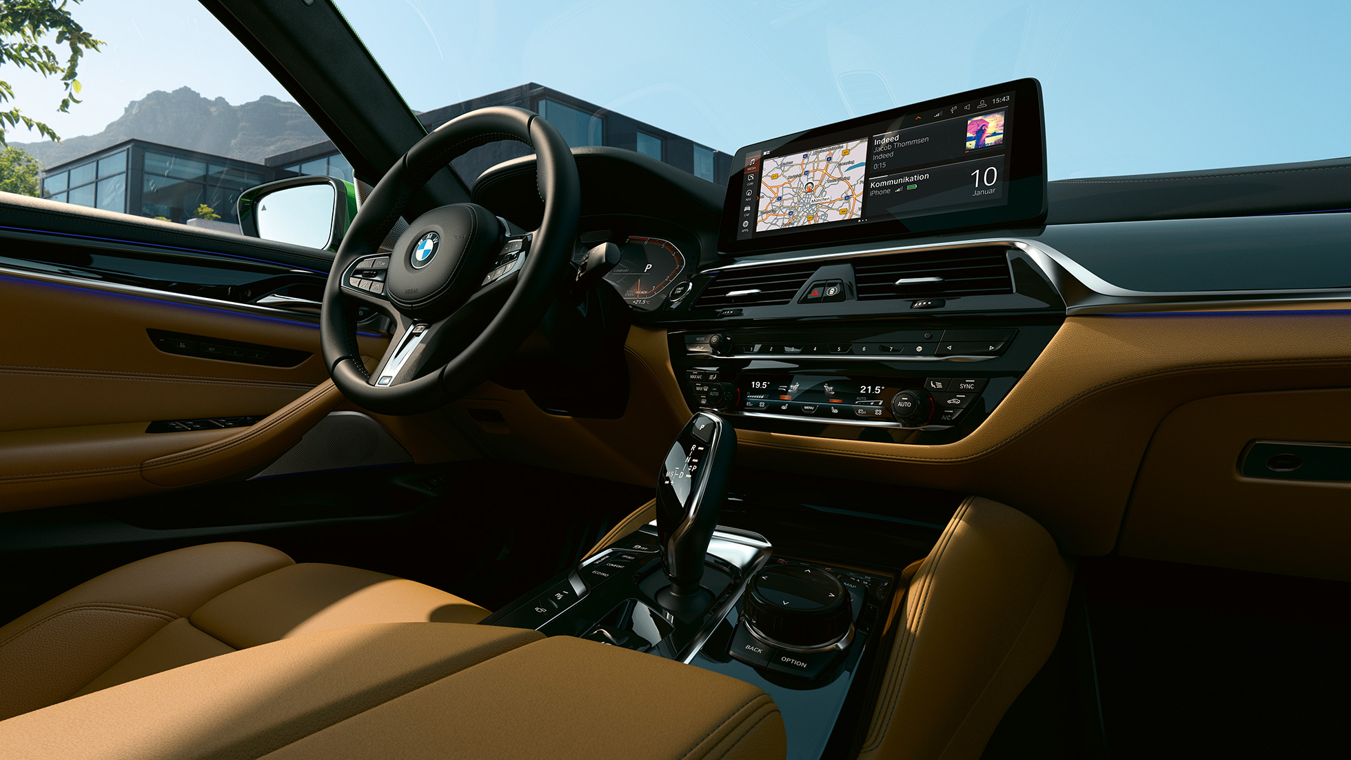 BMW M550i xDrive Sedan, G30, LCI, atjaunināts, 2020, kokpits ar 12,3 collu vadības displeju BMW M550i xDrive Sedan, G30, LCI, atjaunināts, 2020, kokpits ar 12,3 collu vadības displeju