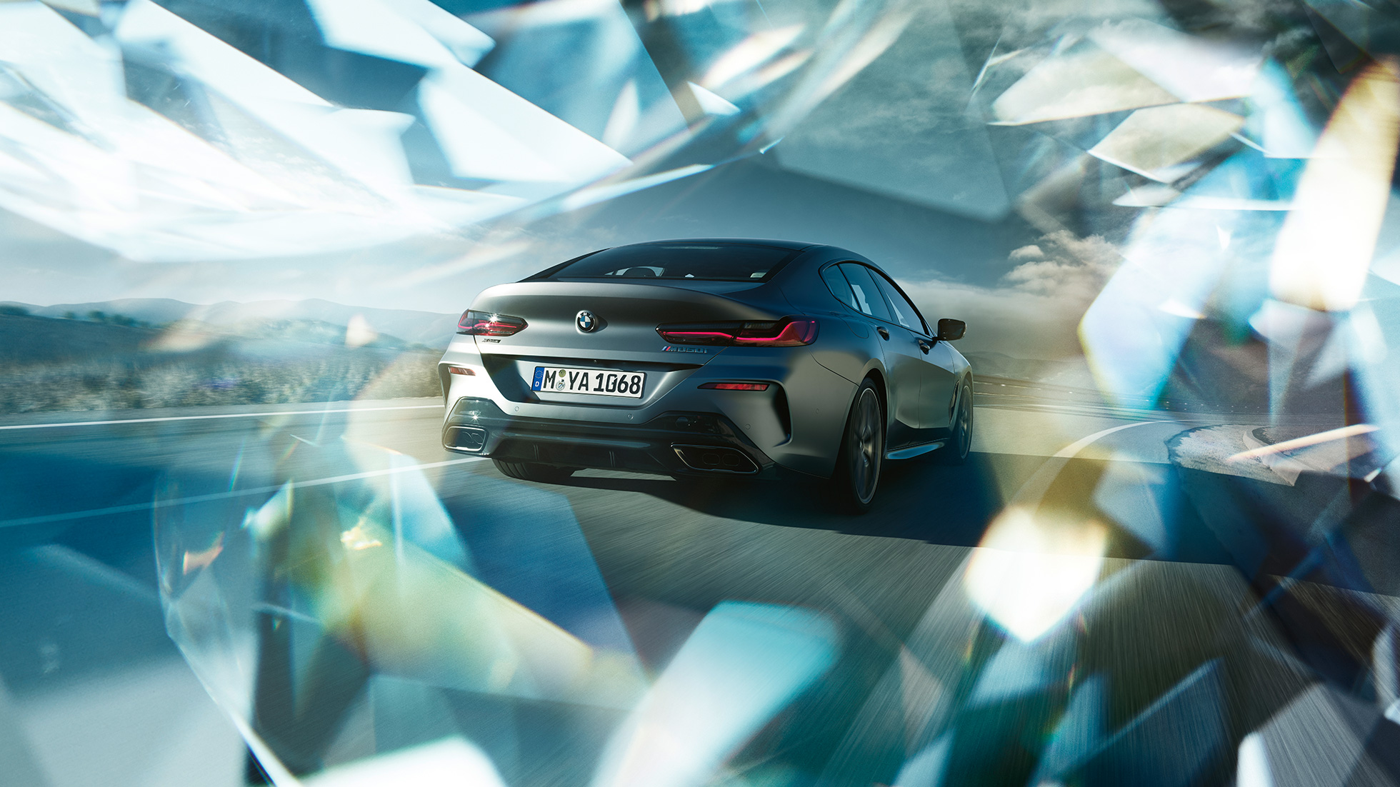 BMW M850i xDrive Gran Coupé, trīs ceturtdaļu aizmugures skats BMW M850i xDrive Gran Coupé G16 2019, BMW Individual metāliskā Frozen Bluestone krāsā, trīs ceturtdaļu aizmugures skats