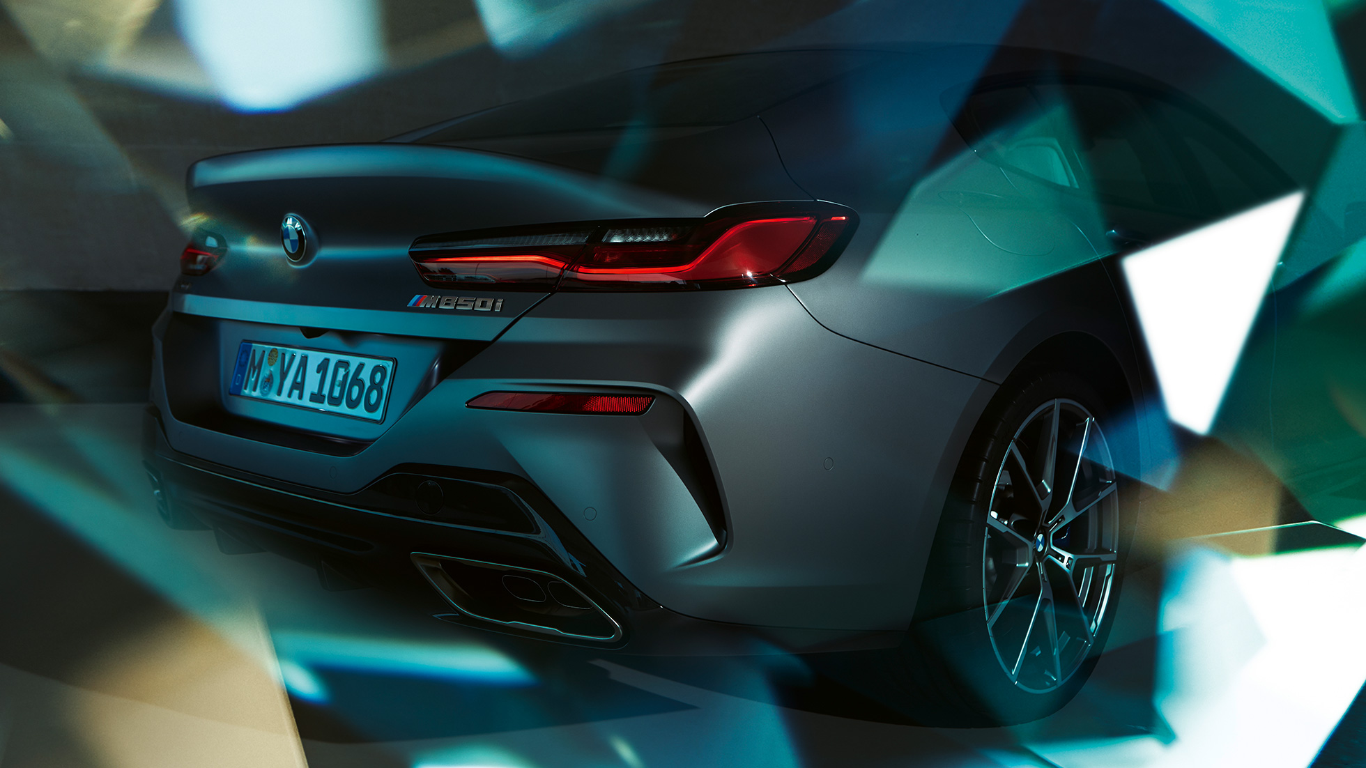 BMW M850i xDrive Gran Coupé, aizmugures tuvplāns BMW M850i xDrive Gran Coupé G16 2019, BMW Individual metāliska Frozen Bluestone krāsa, aizmugures tuvplāns
