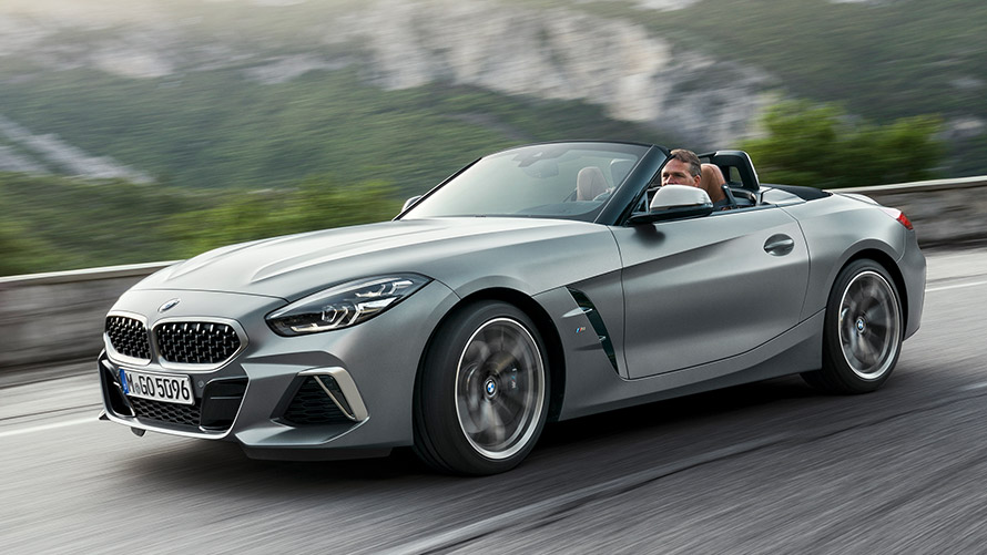 BMW Z4 M, G29, trīs ceturtdaļu sānskats, braucienā uz ielas BMW M sērija, BMW Z4 M, G29, trīs ceturtdaļu sānskats, braucienā uz ielas