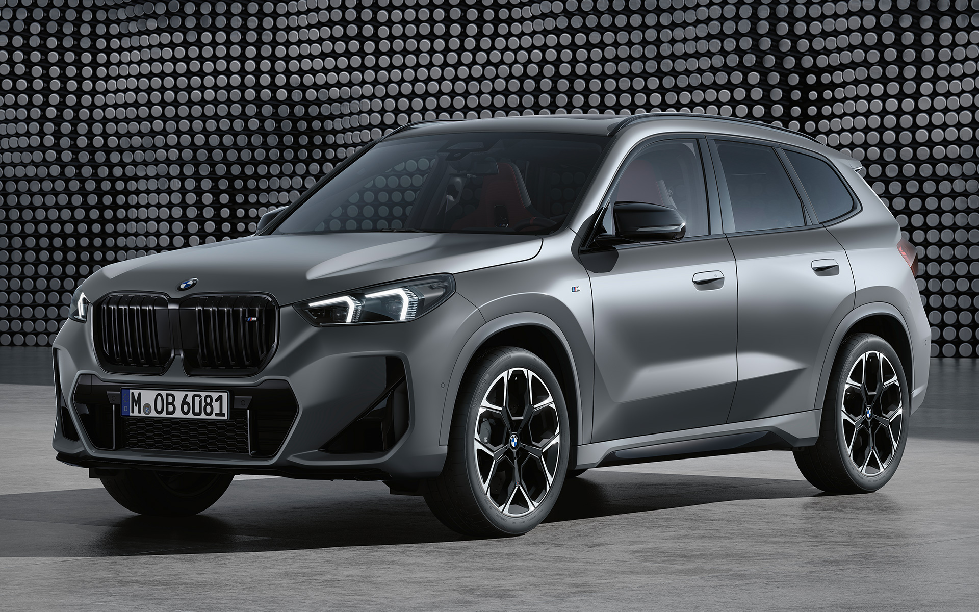 BMW X1 M35i xDrive BMW X1 M35i xDrive, trīs ceturtdaļu priekšpuses skats