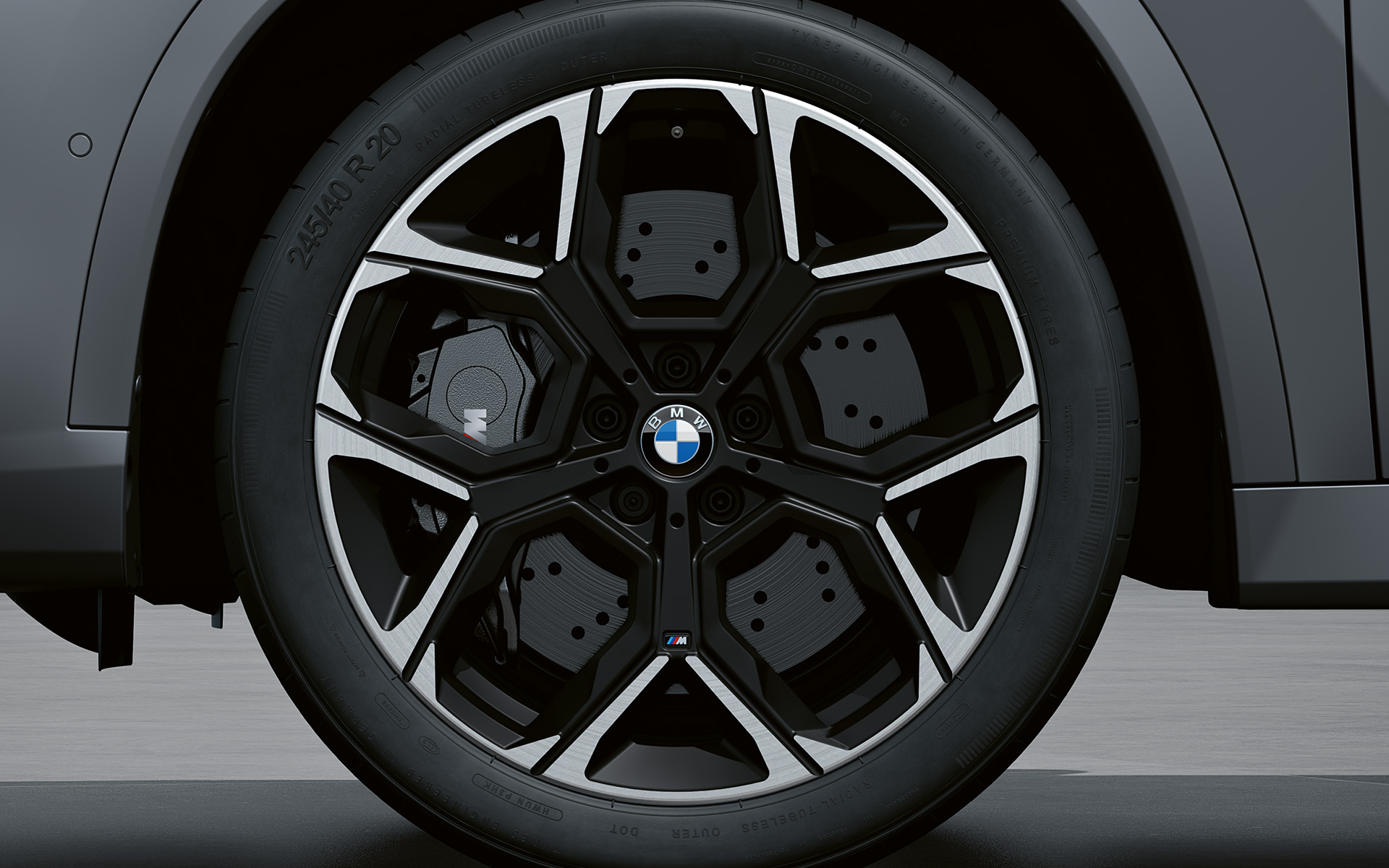 BMW X1 M35i xDrive, vieglmetāla disks BMW X1 M35i xDrive, virsbūve, vieglmetāla disks