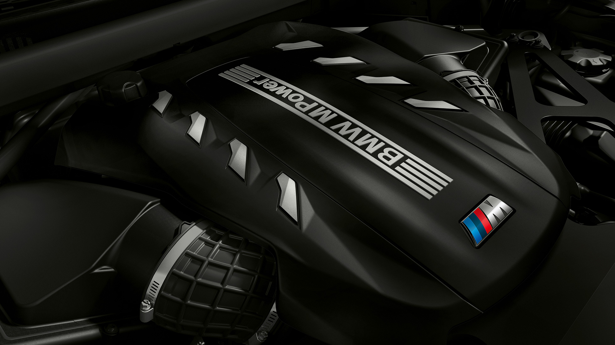 Jaudīgais M TwinPower Turbo astoņcilindru benzīna dzinējs, BMW X5 M Competition Jaudīgā M TwinPower Turbo astoņcilindru benzīna dzinējs, BMW X5 M Competition F95 tuvplāns
