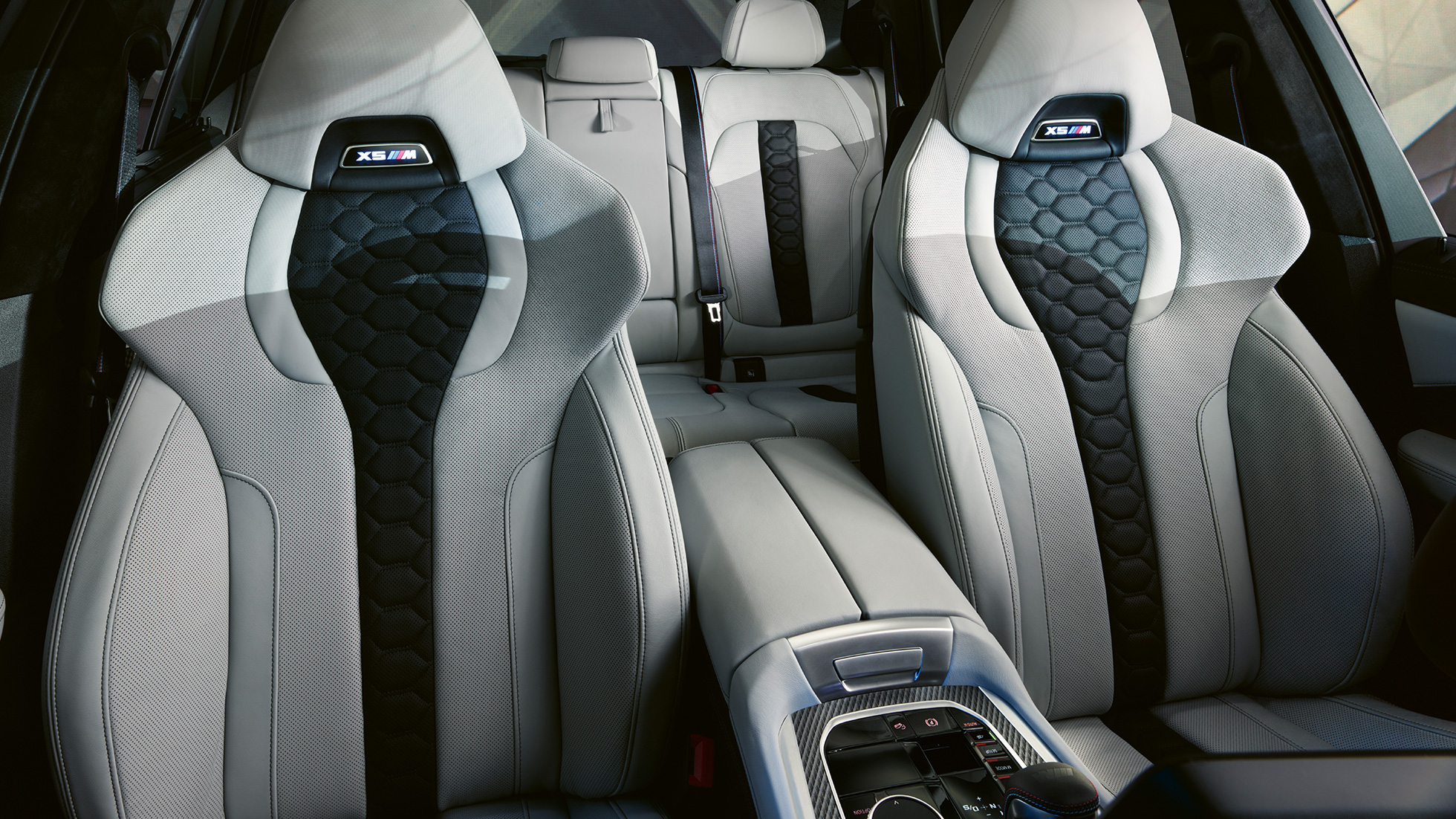 M daudzfunkcionālie sēdekļi BMW X5 M Competition M daudzfunkcionālie sēdekļi ar izgaismotu X5 M logotipu, BMW X5 M Competition F95, salons