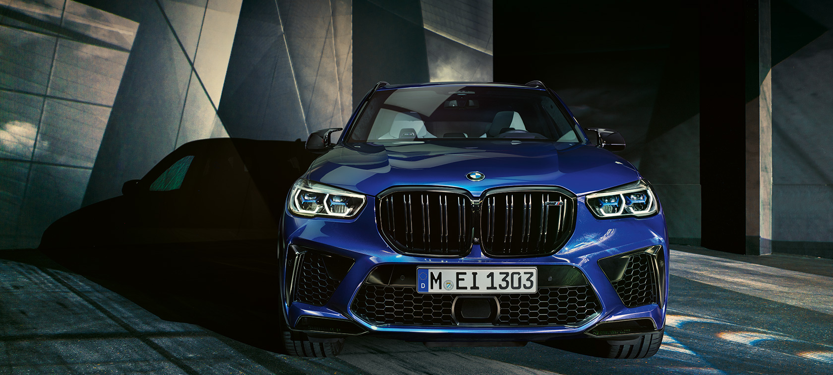 BMW X5 M Competition, priekšpuses skats, F95 BMW X5 M Competition, metāliska Marina Bay Blue krāsa, F95, 2020, priekšpuses skats