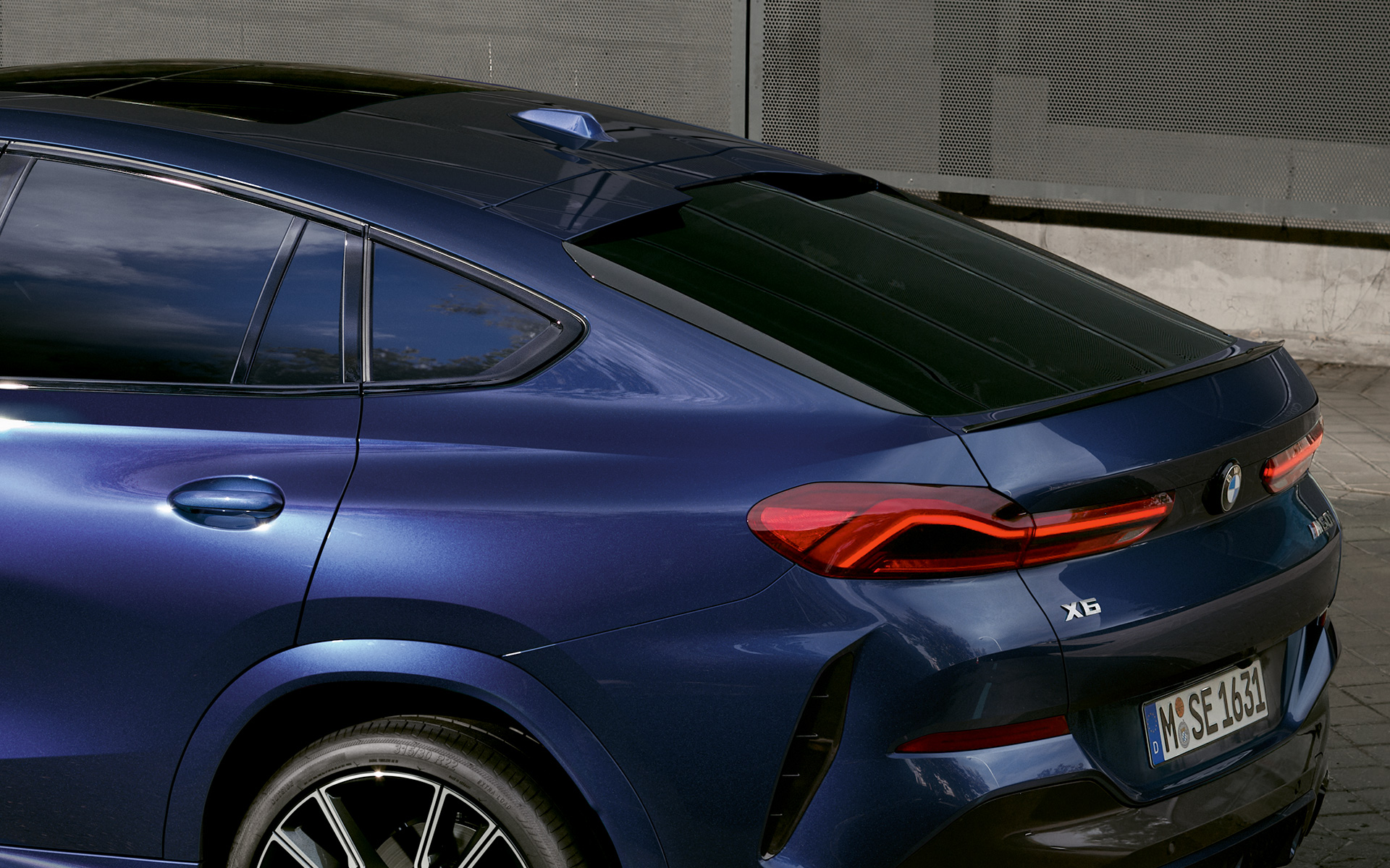 BMW X6 M60i xDrive, G06, MP, aizmugure BMW X6 M60i xDrive, G06, MP, aizmugure, tuvplāns