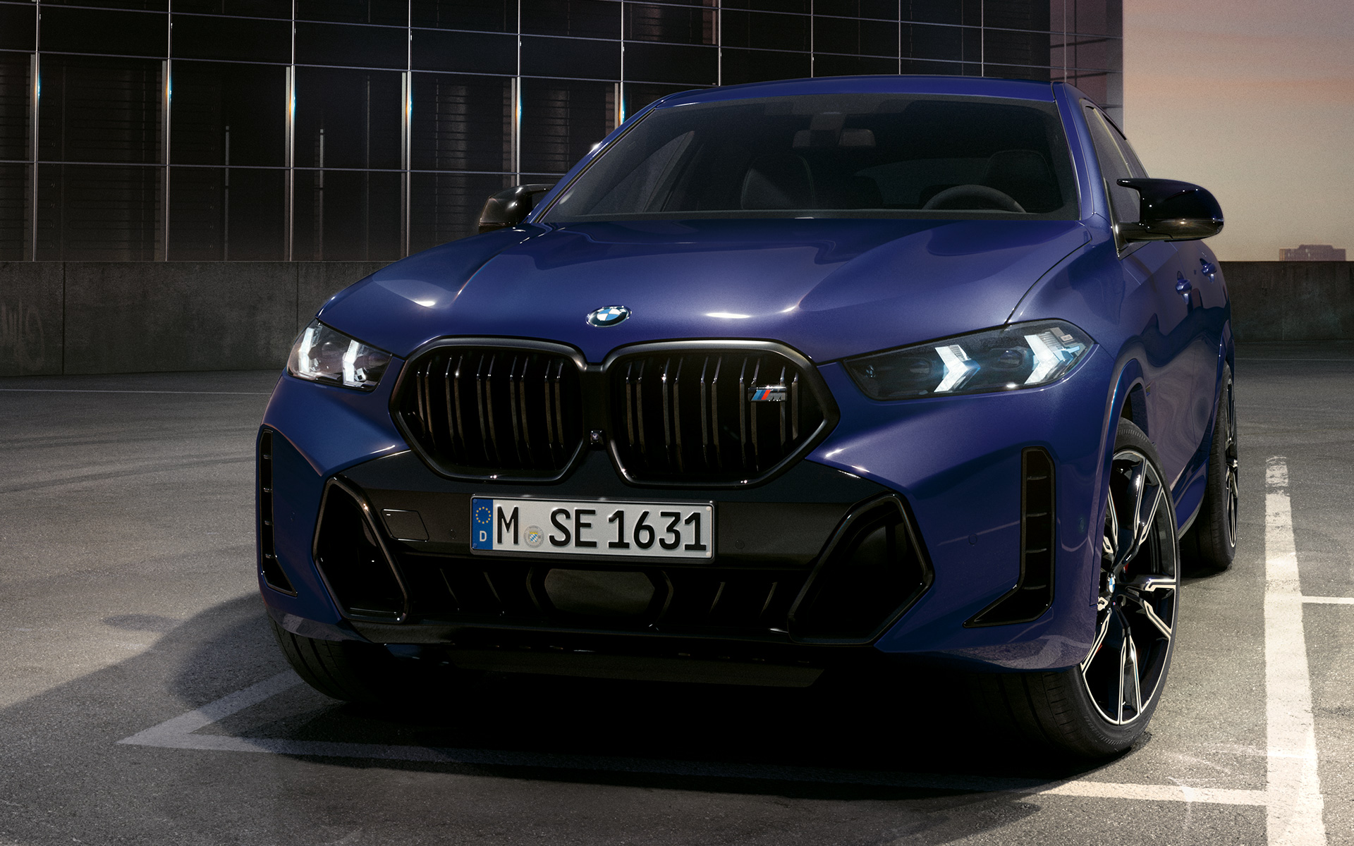 BMW X6 M60i xDrive, G06, MP, priekšējie lukturi BMW X6 M60i xDrive, G06, MP, priekšējie lukturi, tuvplāns