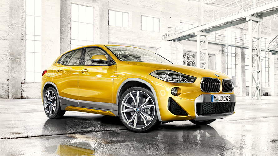 BMW X2, F39, pirmā paaudze, trīs ceturtdaļu priekšpuses skats uz ielas BMW X sērija, BMW X2, F39, pirmā paaudze, trīs ceturtdaļu priekšpuses skats uz ielas