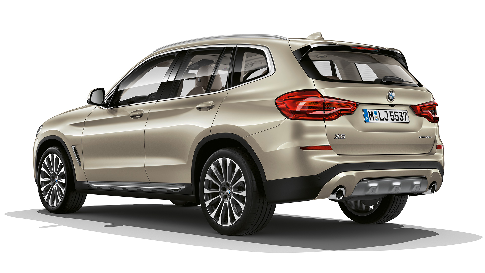 BMW X3 M40i, modelis Luxury Line, trīs ceturtdaļu aizmugures skats BMW X3 M40i, modelis Luxury Line, trīs ceturtdaļu aizmugures skats