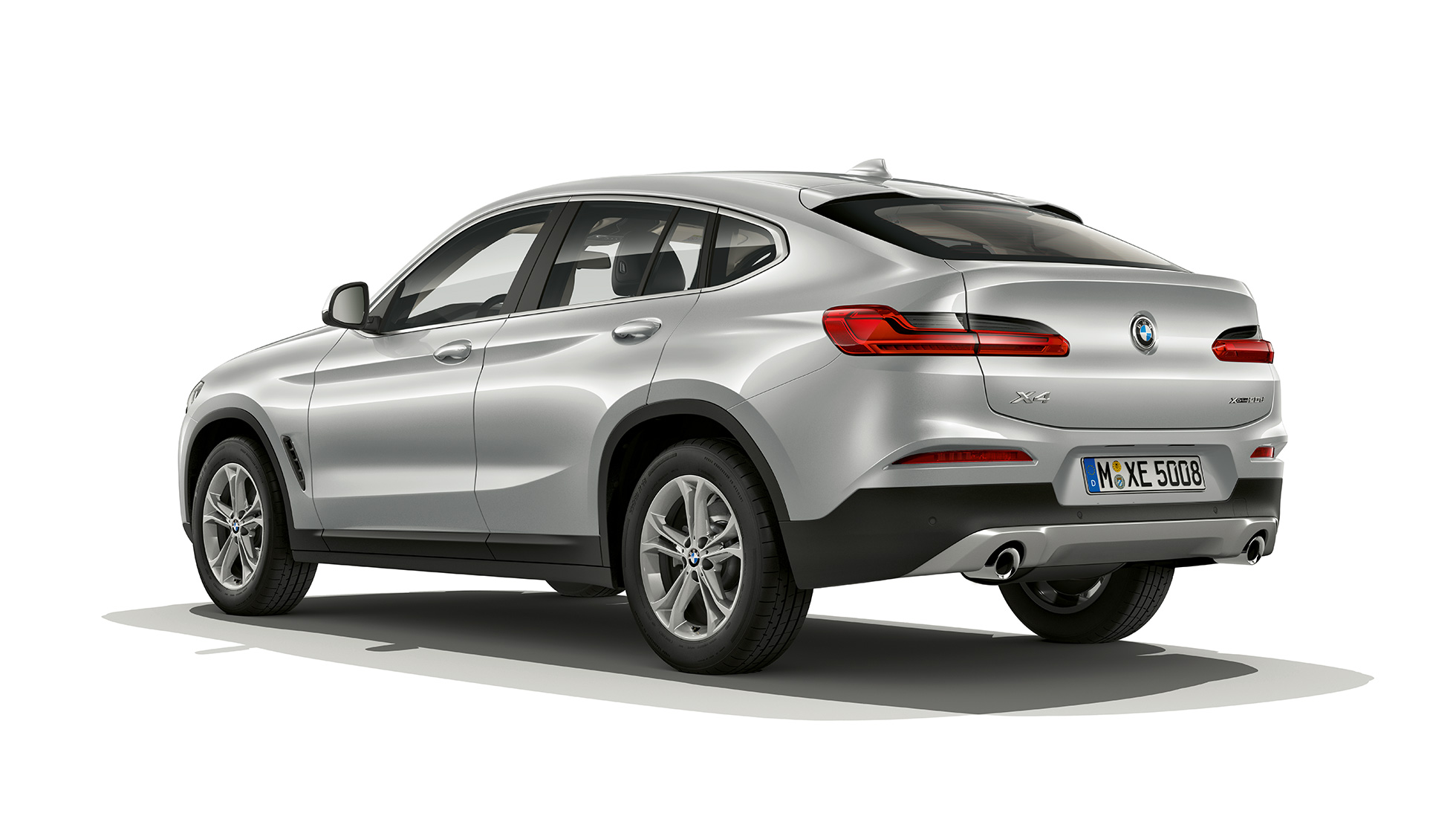 Trīs ceturtdaļu aizmugures skats, BMW X4 Advantage modelis BMW X4 xDrive20d, Advantage modelis G02 2018, Glacier Silver krāsa, trīs ceturtdaļu aizmugures skats