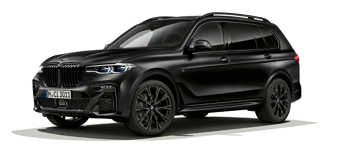 BMW X7 laidiens BMW Individual metāliskā Frozen Black krāsā, G06, 2019 BMW X7 laidiens BMW Individual metāliskā Frozen Black krāsā, G06, 2019, trīs ceturtdaļu priekšpuses skats