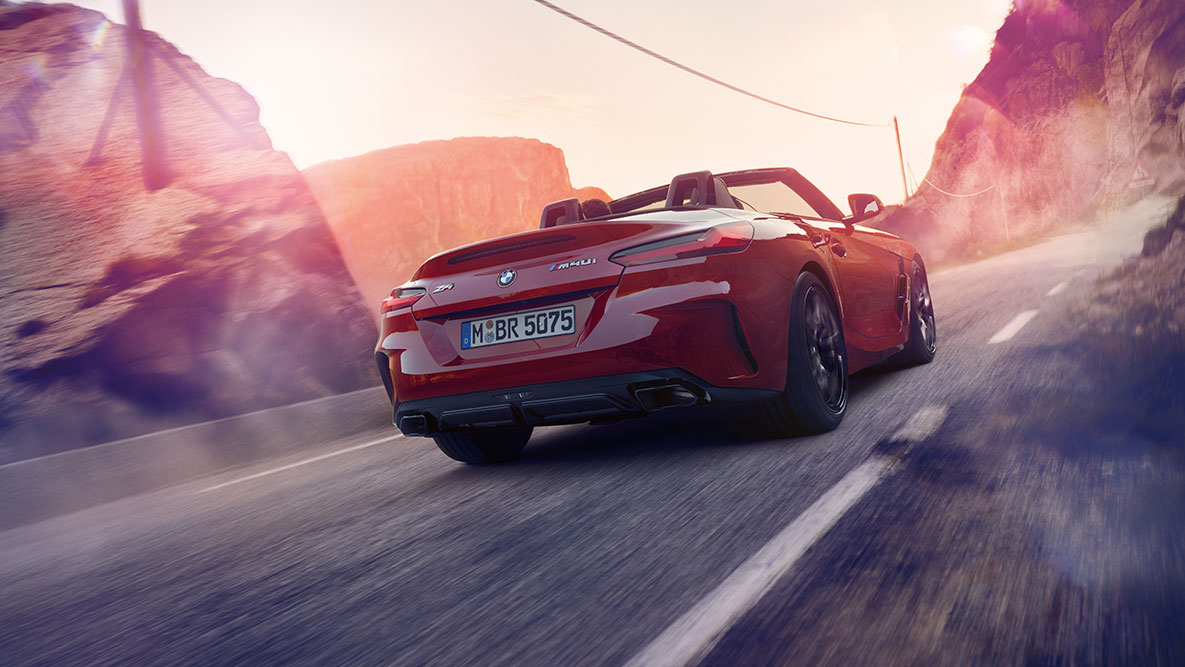 BMW Z4 Roadster aizmugure Skats no aizmugures uz braucošu BMW Z4