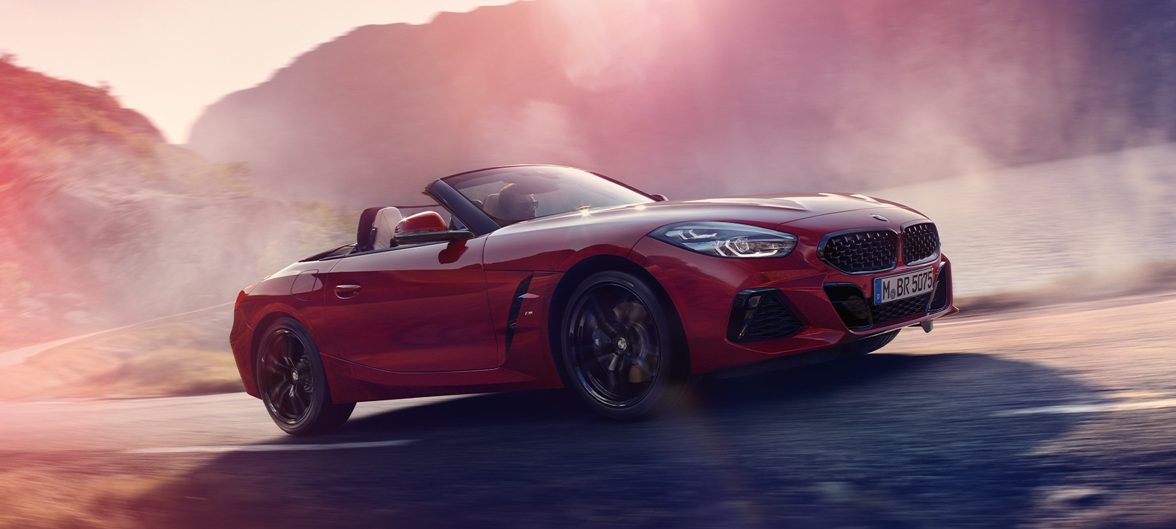 BMW Z4 M40i Roadster G29, trīs ceturtdaļu sānskats BMW Z4 M40i Roadster G29, trīs ceturtdaļu sānskats