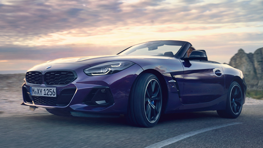 BMW Z4 Roadster (G29), priekšpuses skats, braucienā BMW Z4 Roadster (G29), priekšpuses skats, braucienā