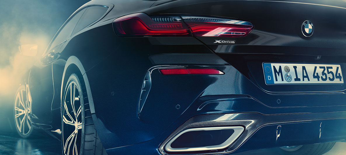 BMW Individual M850i NIGHT SKY, trīs ceturtdaļu aizmugures skats BMW Individual M850i NIGHT SKY BMW Individual sporta sēdekļu tuvplāns