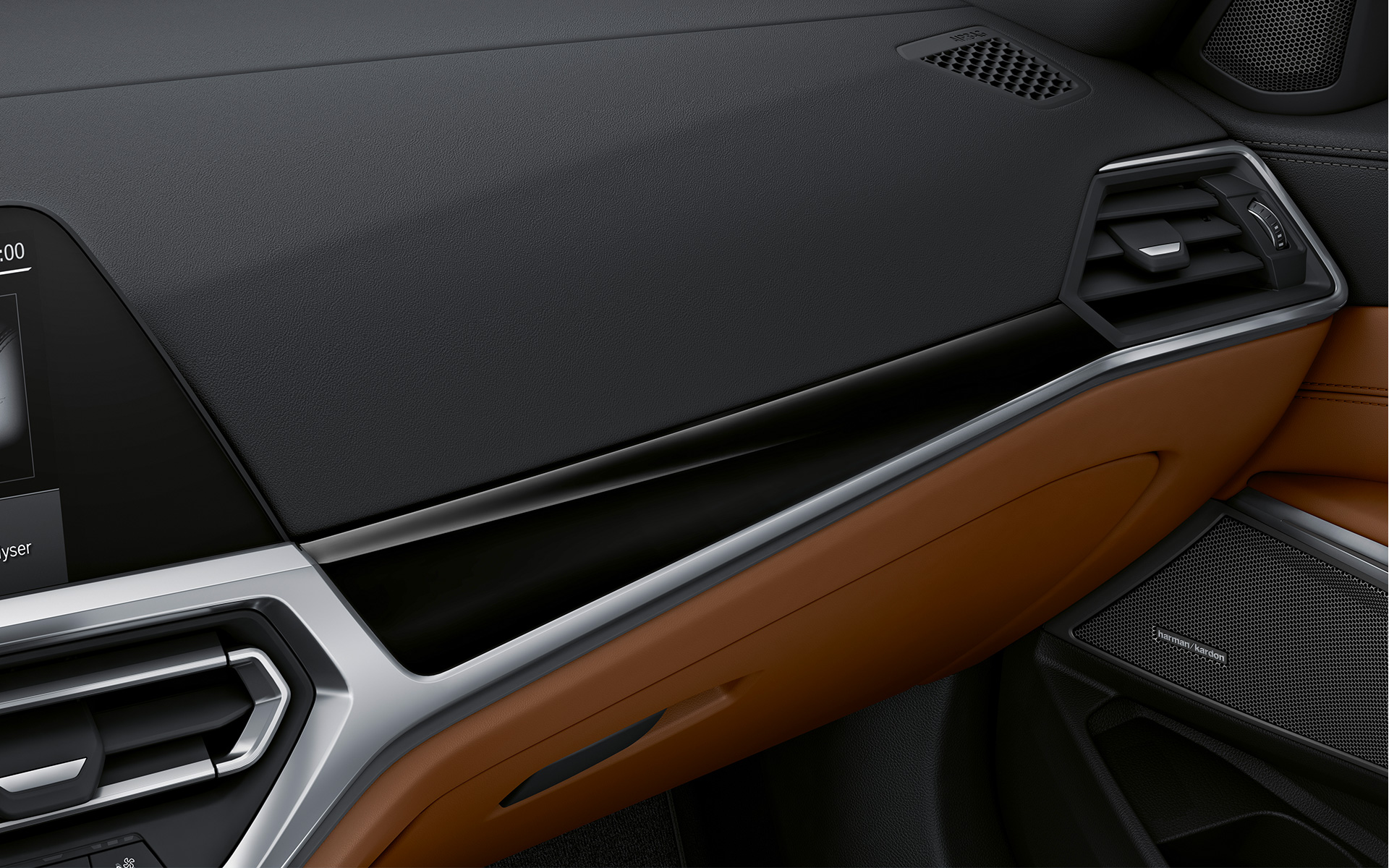 BMW Individual apdares elementi Piano Finish Black krāsā, tuvplāns BMW Individual apdares elementi Piano Finish Black krāsā, tuvplāns