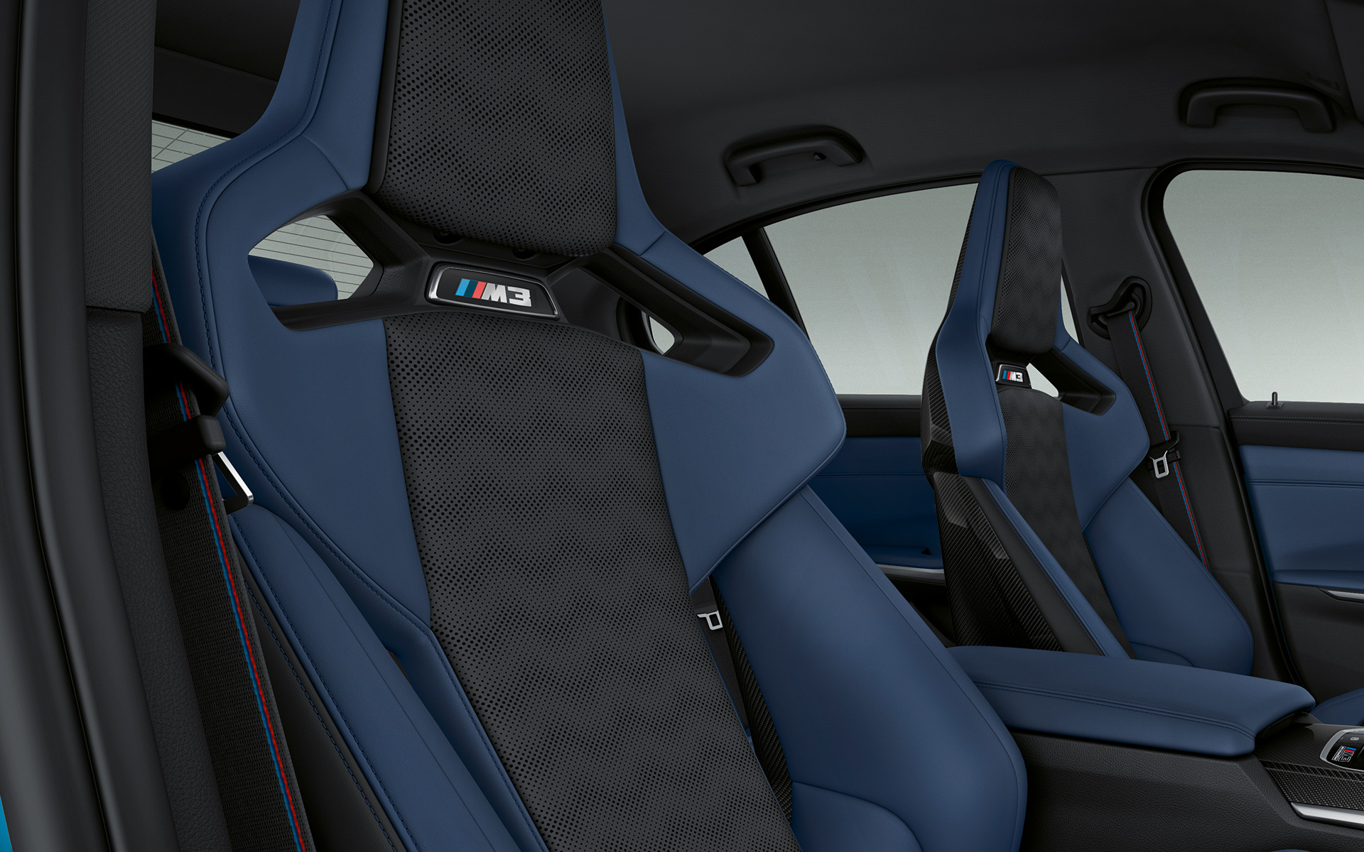 BMW Individual pilna Merino ādas apdare ar smalku faktūru Fjord Blue/Black krāsā BMW Individual pilna Merino ādas apdare ar smalku faktūru Fjord Blue/Black krāsā