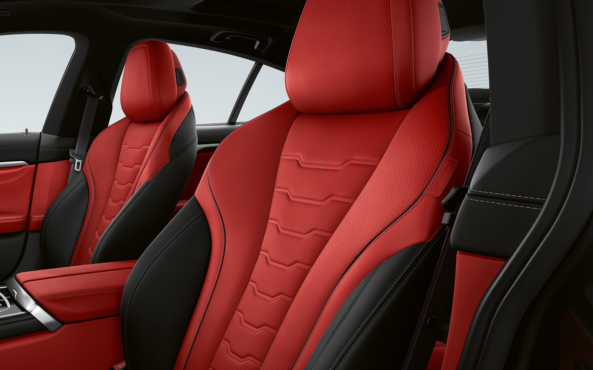 BMW Individual pilna Merino ādas apdare ar smalku faktūru Fiona Red/Black krāsā BMW Individual pilna Merino ādas apdare ar smalku faktūru Fiona Red/Black krāsā