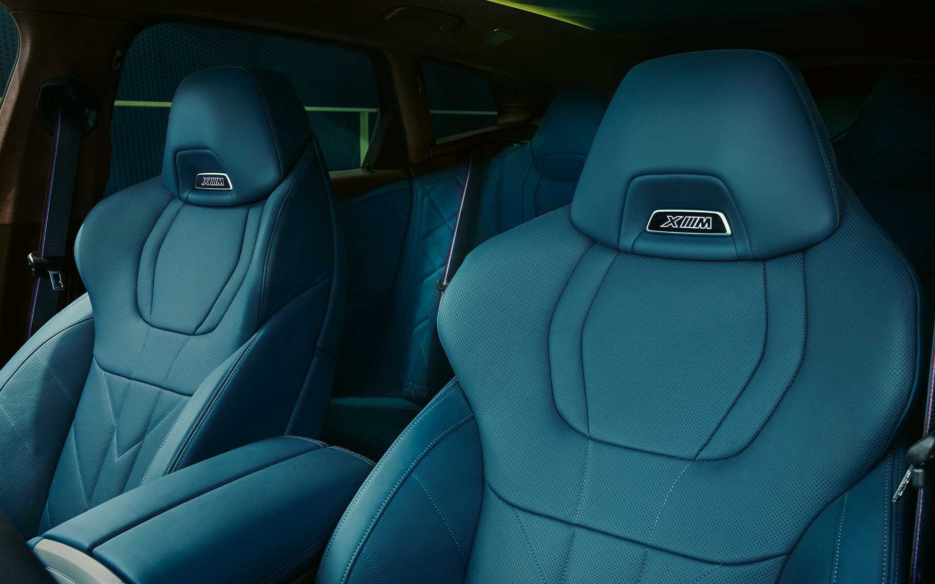 BMW Individual Merino āda ar ekskluzīviem elementiem | Deep Lagoon krāsa BMW XM, BMW Individual Merino āda ar ekskluzīviem elementiem | Deep Lagoon krāsa