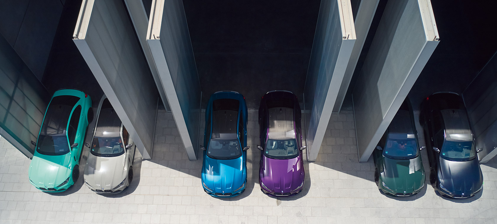 Seši BMW M modeļi ar BMW Individual krāsu Seši BMW M modeļi ar BMW Individual krāsu, skats no augšas