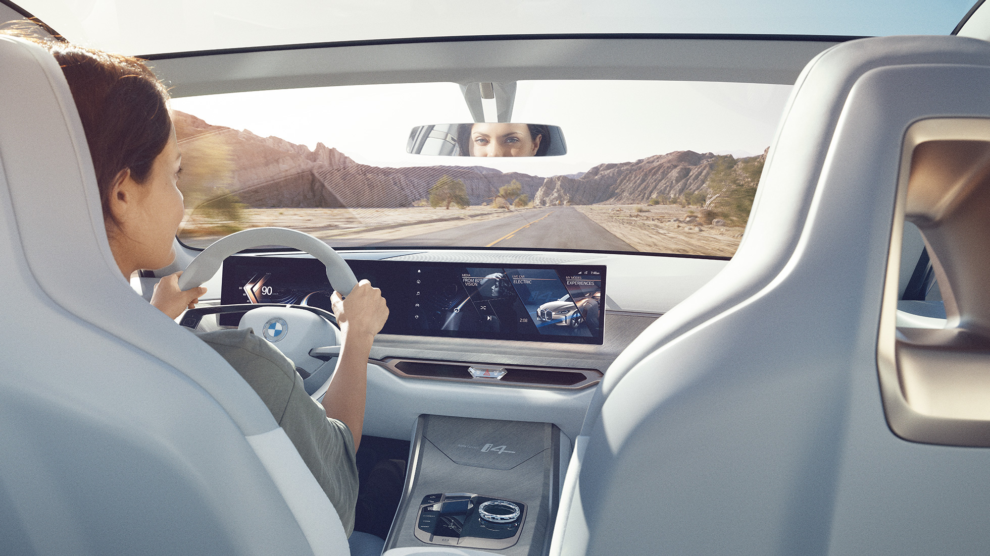 Izliekts displejs, BMW Concept i4 2020 G26 BMW Concept i4 2020 G26, elektroautomobilis, pilnībā elektrisks BMW Gran Coupé, izliekts displejs, digitāls ekrāns