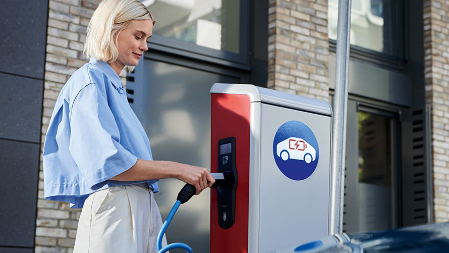 BMW Connected uzlāde BMW e-mobilitāte, BMW Connected uzlāde