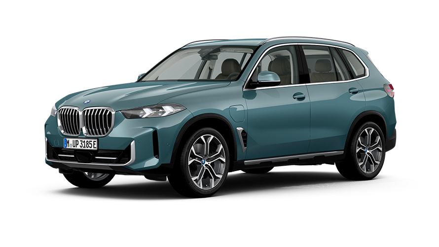 BMW X5 xDrive50e, G05, PHEV, trīs ceturtdaļu priekšpuses skats, stāvošs automobilis