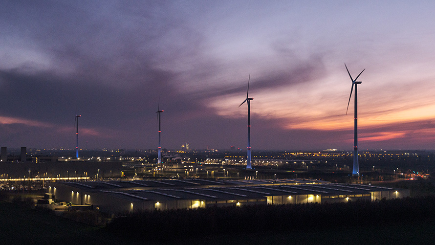 Vēja enerģija, BMW ilgtspēja BMW ilgtspēja, vēja enerģija, BMW rūpnīcas teritorija Leipcigā, četras vēja turbīnas
