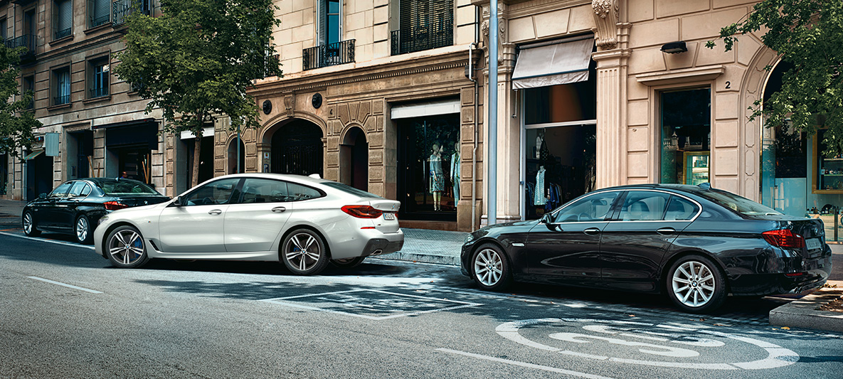 BMW kartes, Connected novietošana BMW kartes, Connected novietošana, BMW 6. sērijas Gran Turismo baltā krāsā