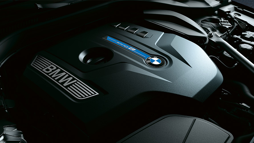 BMW TwinPower Turbo plug-in hibrīddzinēja pārsegs BMW TwinPower Turbo plug-in hibrīddzinēja pārsegs