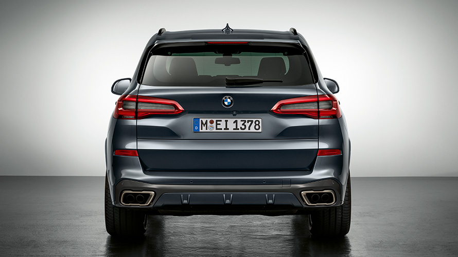 BMW automobiļi aizsardzībai, drošības pasākumu diskrētums un anonimitāte, aizmugures skats BMW automobiļi aizsardzībai, drošības pasākumu diskrētums un anonimitāte, aizmugures skats