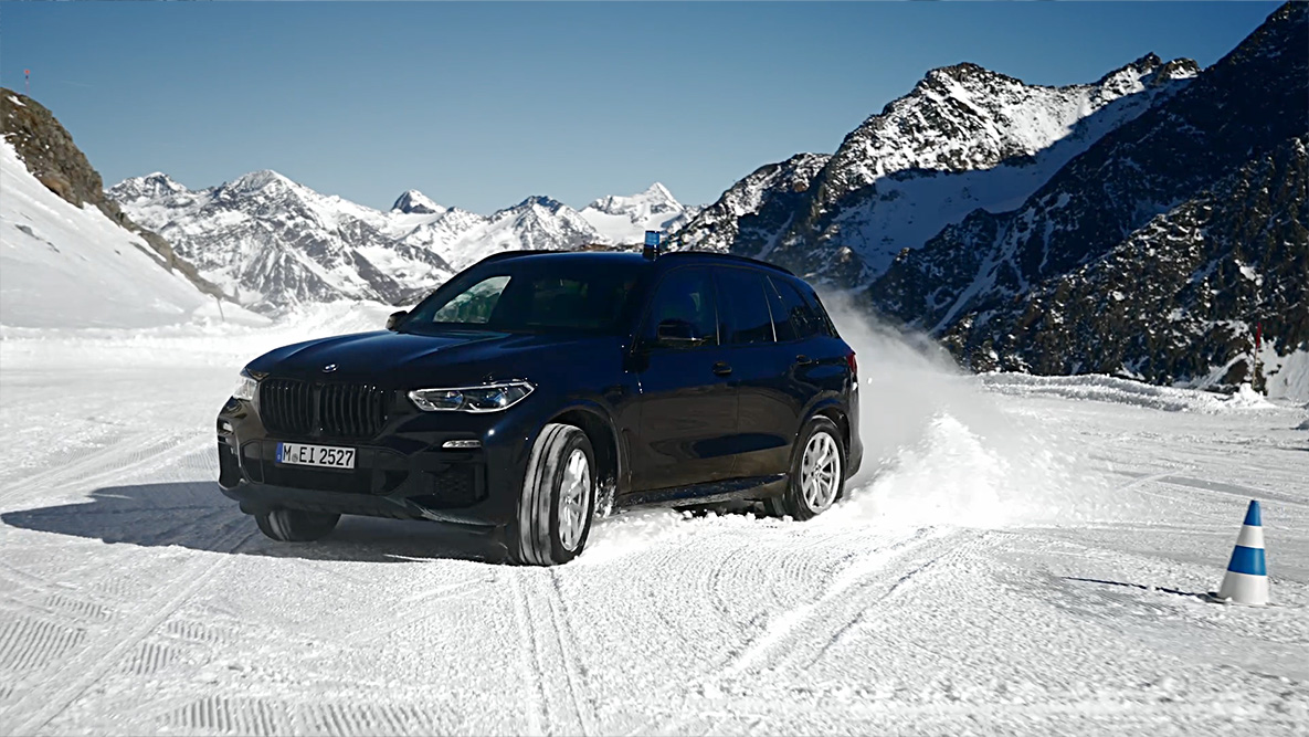 BMW automobiļi aizsardzībai, video BMW automobiļu aizsardzībai, video, BMW automobilis aizsardzībai braucienā