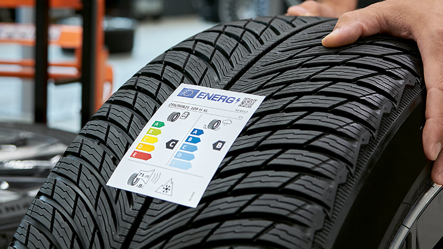 BMW riepas, riepas protektors ar marķējumu BMW riepas, riepas protektors ar marķējumu