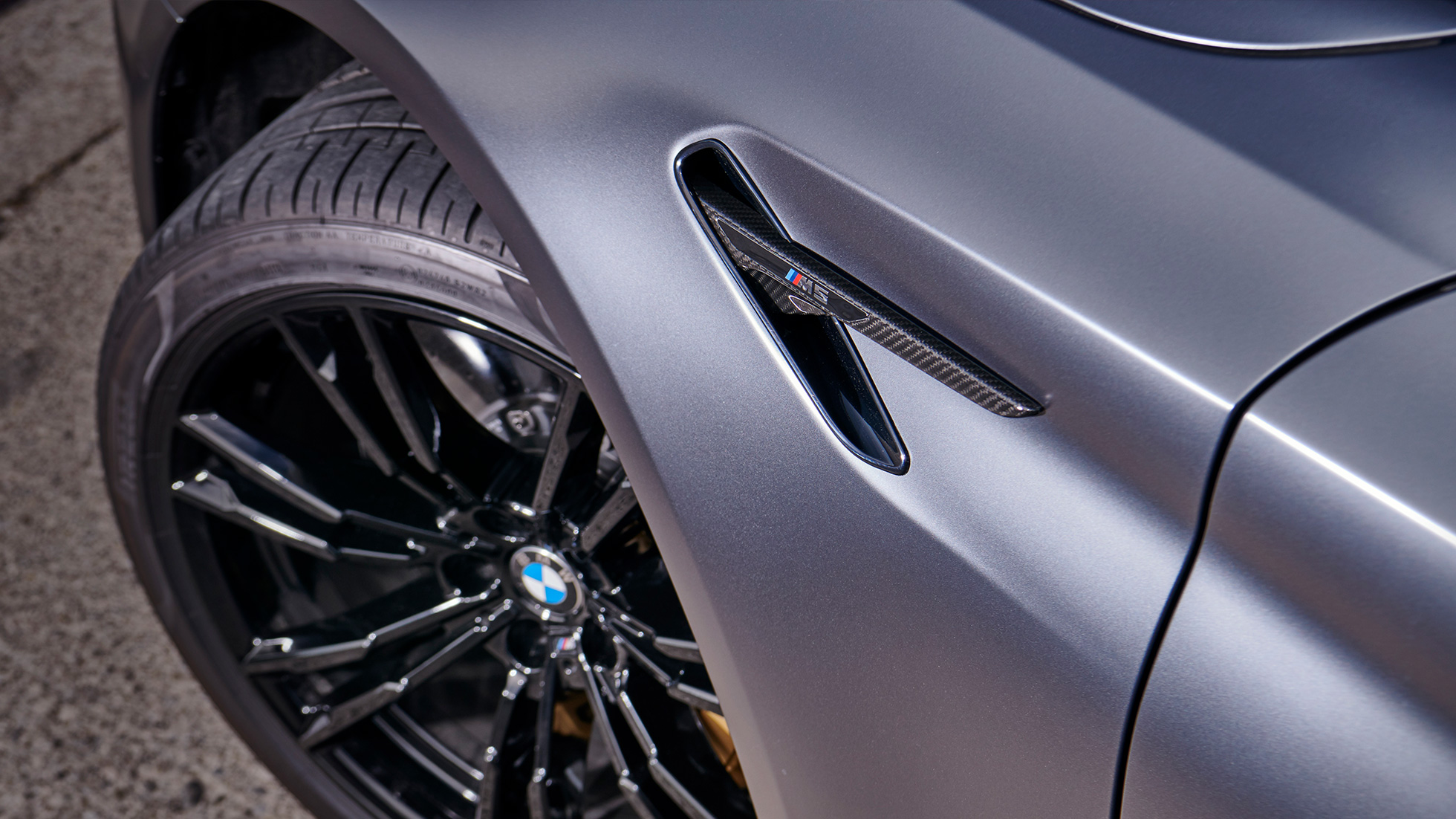 M Performance gaisa savācējs, oglekļa šķiedra, dekoratīvs stienis BMW M Performance dizains, gaisa savācējs, oglekļa šķiedra, dekoratīvs stienis
